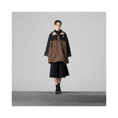 The North Face Women's Dryvent Hardshell Cape Coat